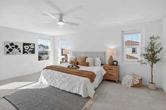 10156 Zane Way in Elk Grove, CA - Building Photo - Building Photo