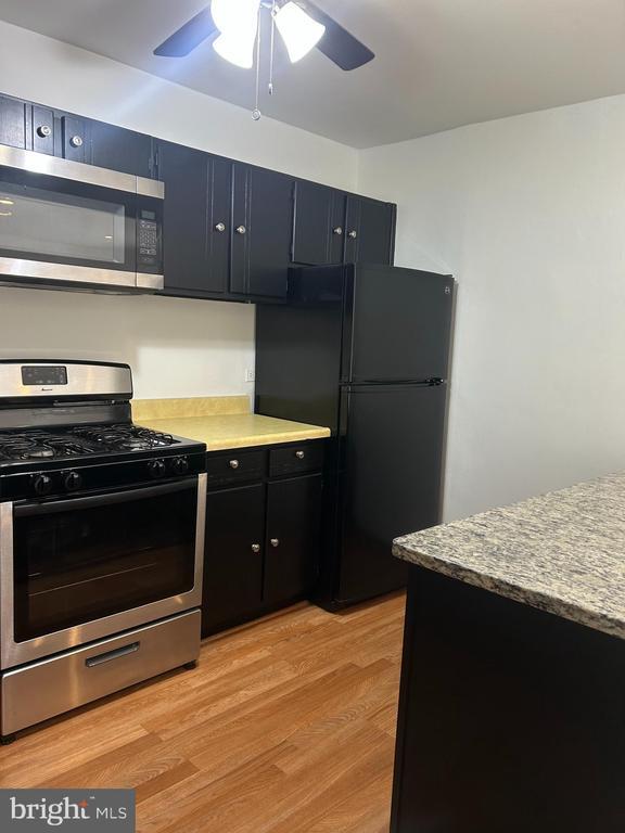 property at 804 Quince Orchard Blvd