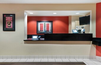 Furnished Studio-Detroit - Roseville in Roseville, MI - Building Photo - Building Photo