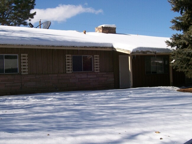 property at 2121 N Navajo Dr