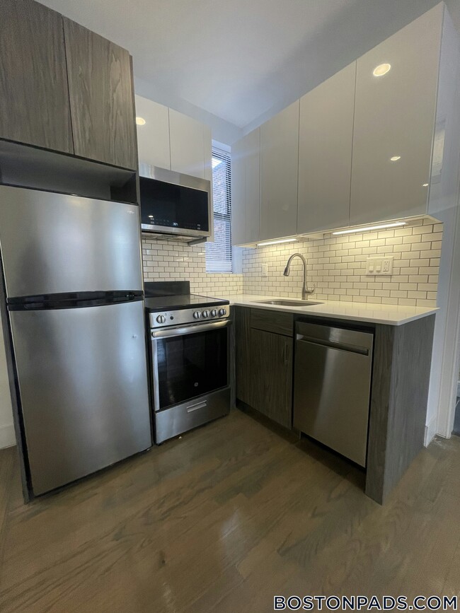 property at 11 Queensberry St