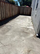 1021 Hudson St in Redwood City, CA - Building Photo - Building Photo