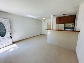 3032 New York St in Miami, FL - Building Photo - Building Photo