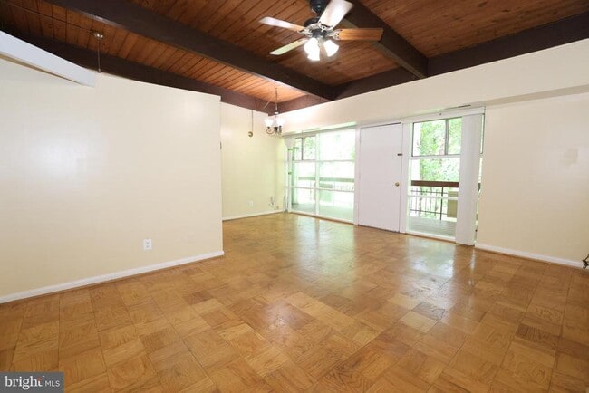 4325 Americana Dr in Annandale, VA - Building Photo - Building Photo