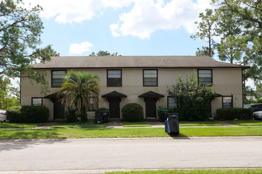 5522 Decatur St-Unit -5526 in Orlando, FL - Building Photo