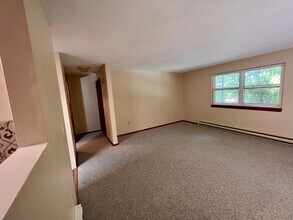 7 Palmer Ave, Unit 1 in Waterbury, CT - Building Photo - Building Photo