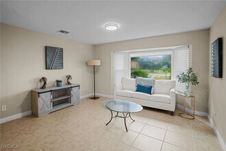 16686 Bobcat Dr in Ft. Myers, FL - Building Photo - Building Photo