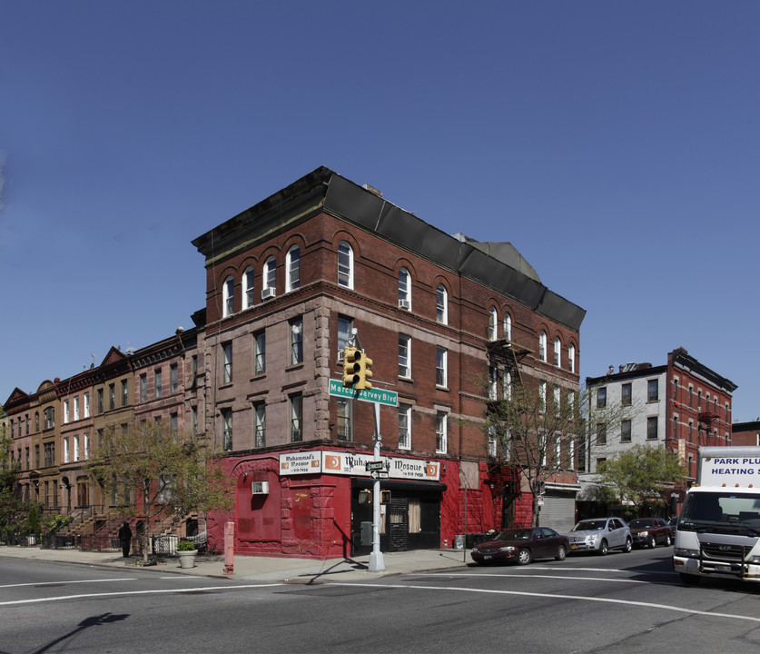 380 Marcus Garvey Blvd in Brooklyn, NY - Building Photo