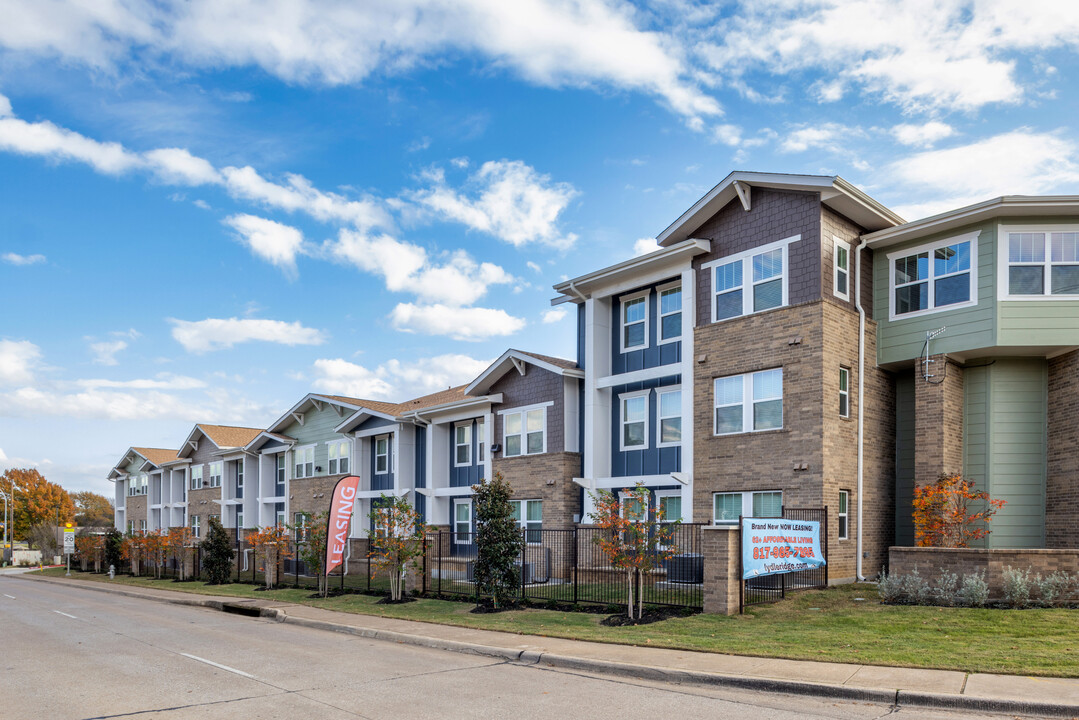 Lydle Ridge Apartments in Arlington, TX - Foto de edificio