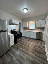 943 Delia Ave in Akron, OH - Building Photo - Building Photo