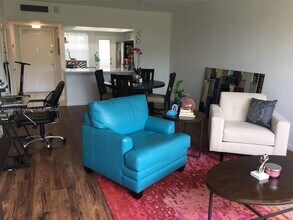 1250 Atlantic Shores Blvd in Hallandale Beach, FL - Building Photo - Building Photo