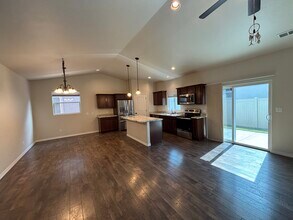 439 Donogal Dr in Grand Junction, CO - Building Photo - Building Photo