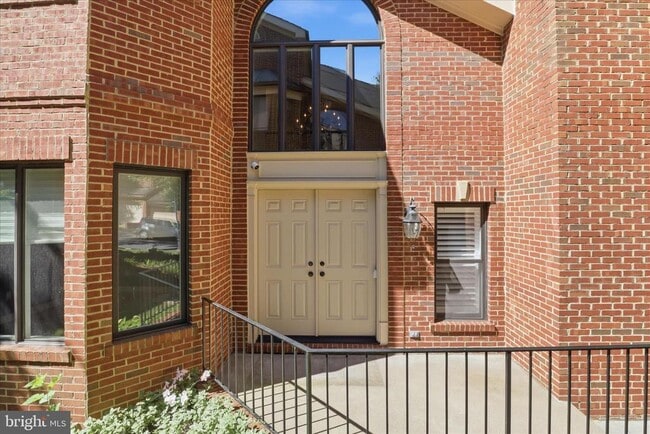 property at 1456 Hampton Hill Cir