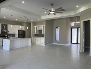 725 Monterey Ave in Cape Coral, FL - Building Photo - Building Photo