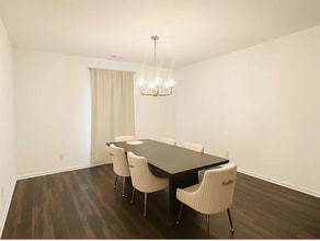 4378 Ashworth Ln in Columbus, IN - Foto de edificio - Building Photo