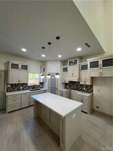 21 East St in McAllen, TX - Building Photo - Building Photo