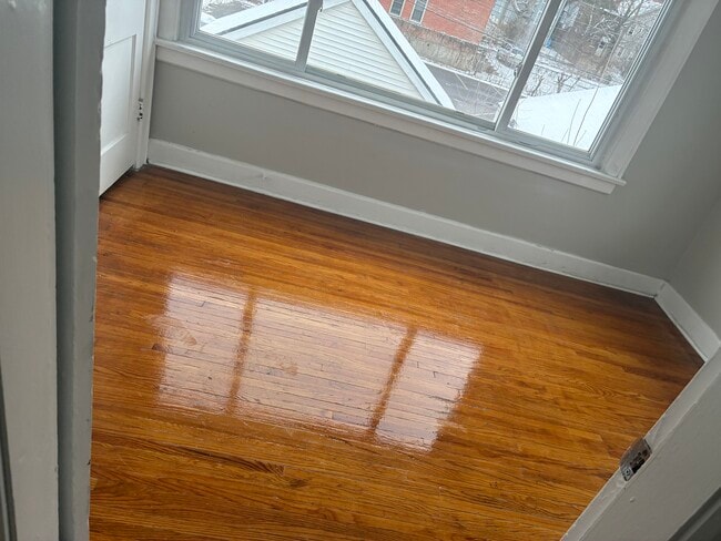 533 Fairwood Ave in Columbus, OH - Foto de edificio - Building Photo