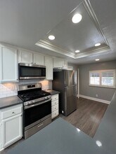 604 Terrace Cir in Huntington Beach, CA - Building Photo - Building Photo