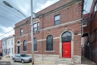 1804-14 E Hazzard St-Unit -UNIT 2A in Philadelphia, PA - Foto de edificio - Building Photo