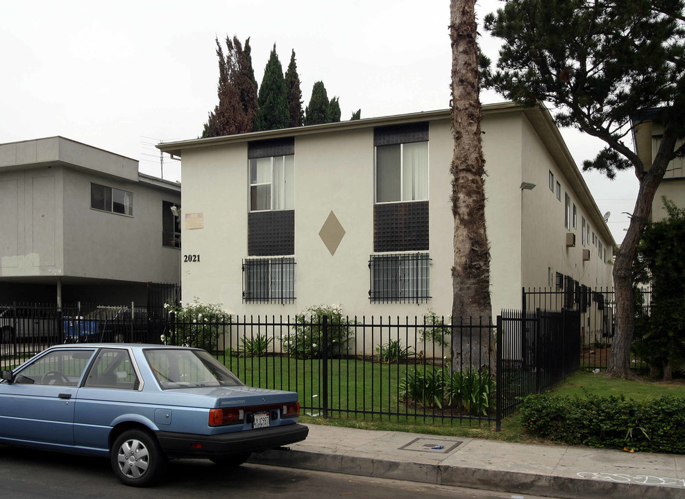 2021 S Bedford St in Los Angeles, CA - Foto de edificio