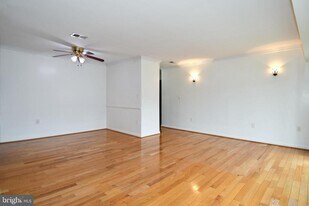 5207 Newton St in Bladensburg, MD - Building Photo