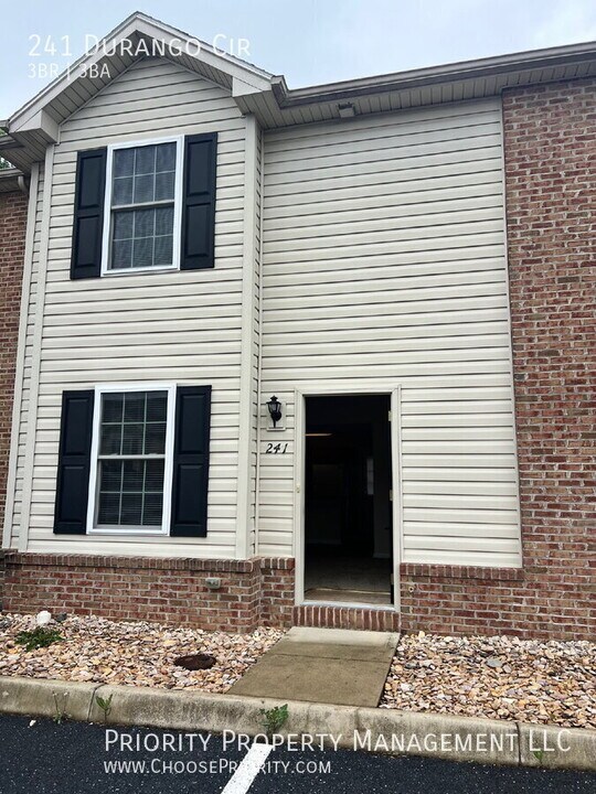 241 Durango Cir in Broadway, VA - Building Photo