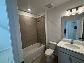 16842 Fiesta Dr in Port Charlotte, FL - Building Photo - Building Photo