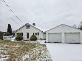 713 Bucks Hl Rd in Waterbury, CT - Building Photo