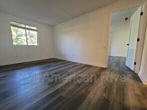 941 Fulton Ave in Sacramento, CA - Building Photo - Building Photo