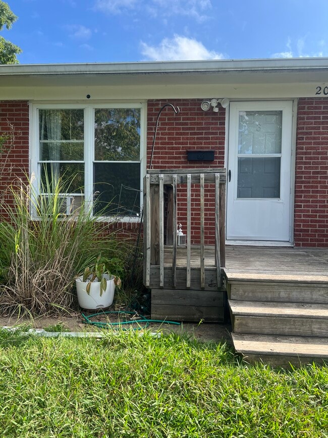 20 Winchester Pl, Unit Winchester 3