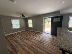 2721 Robin Hood Dr in Greensboro, NC - Building Photo - Building Photo