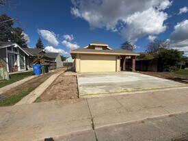 7837 Gadsby Ct in Elk Grove, CA - Building Photo