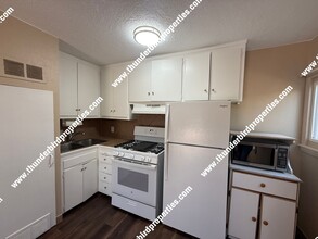 607 Delamar Ave NW in Albuquerque, NM - Building Photo - Building Photo
