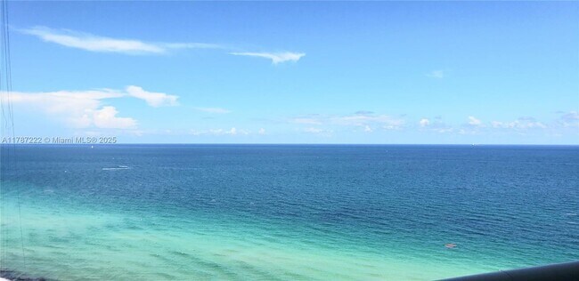 15811 Collins Ave, Unit # 1903 in North Miami Beach, FL - Building Photo - Building Photo