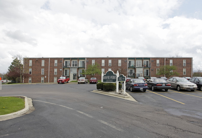 Marian Park in Wheaton, IL - Building Photo - Building Photo