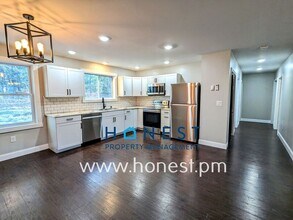 20 Lexi Ln in Gardiner, ME - Building Photo - Building Photo