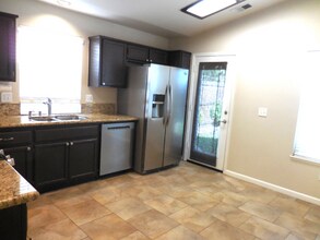 368 Quail Dr in Woodland, CA - Building Photo - Building Photo