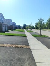 1925 Turtle Creek Ct in Aurora, IL - Foto de edificio - Building Photo