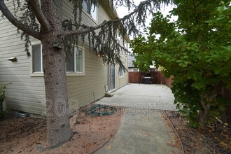 4324 N Buckboard Pl in Boise, ID - Foto de edificio - Building Photo