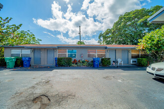 965 W 36th St in Riviera Beach, FL - Building Photo - Building Photo