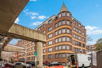 1000 29th St NW in Washington, DC - Building Photo - Building Photo