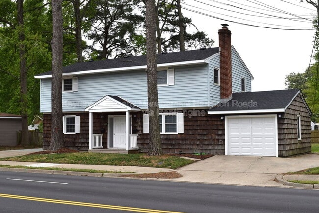 1312 Sparrow Rd in Chesapeake, VA - Foto de edificio - Building Photo