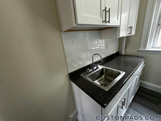 1175 Boylston St in Boston, MA - Building Photo - Building Photo