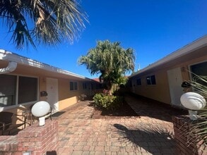 Lighthouse Point Apartments LLC in Lighthouse Point, FL - Building Photo - Interior Photo