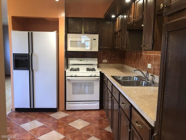 424 Elgin Ave-Unit -Unit 6 in Forest Park, IL - Building Photo - Building Photo