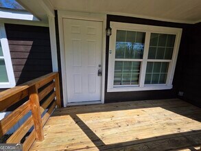 1030 Dennis St in Macon, GA - Foto de edificio - Building Photo