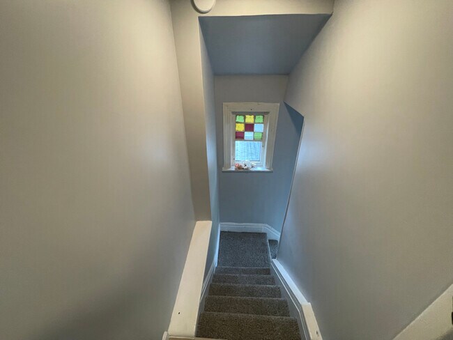 2812 Lanpark St in Pittsburgh, PA - Building Photo - Building Photo