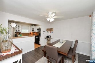 23-10 Cambridge Rd in Fair Lawn, NJ - Building Photo - Building Photo