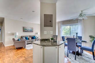 3674 Gunston Rd in Alexandria, VA - Building Photo - Building Photo