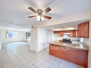 122 E Ventura St in Santa Paula, CA - Building Photo - Building Photo